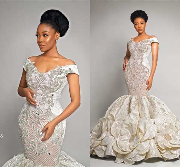 vintage off shoulder crystal beaded mermaid wedding dress elegant satin sweep train plus szie 3d flowers bridal gown, White
vintage off shoulder crystal beaded mermaid wedding dress elegant satin sweep train plus szie 3d flowers bridal gown, White