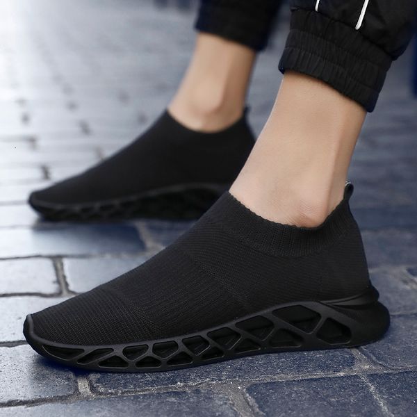 2019 brand men socks sneakers black white man fashion casual shoes breathable mesh comfortable light slip-on flat shoes loafers
2019 brand men socks sneakers black white man fashion casual shoes breathable mesh comfortable light slip-on flat shoes loafers