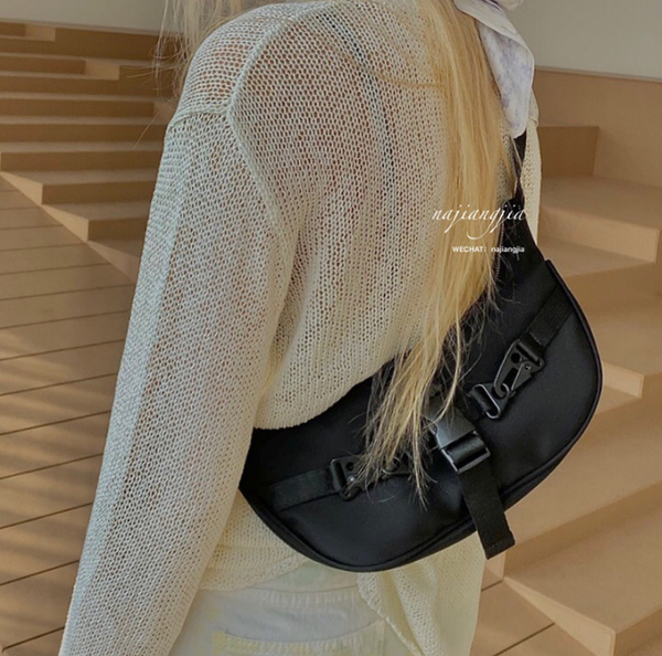 fashion messenger bag female all-match bag cross body zipper nylon one shoulder small cute cute black nw92
fashion messenger bag female all-match bag cross body zipper nylon one shoulder small cute cute black nw92