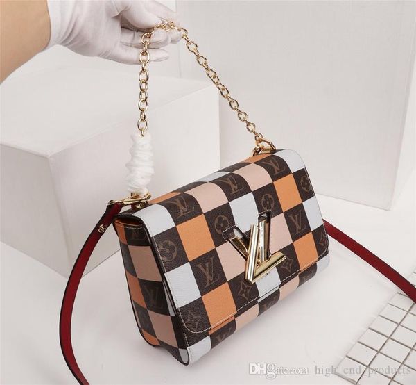 l-v-95 damier capucines dauphine luggage twist wave vavin petite boite chapeau casual shoes fashion travel party luxury, Black;white
l-v-95 damier capucines dauphine luggage twist wave vavin petite boite chapeau casual shoes fashion travel party luxury, Black;white