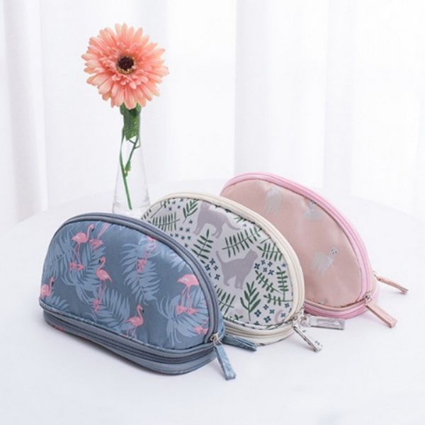 quality travel cosmetic bag flamingo print pattern large capacity travel double layer portable makeup bag lady makeup brush bag
quality travel cosmetic bag flamingo print pattern large capacity travel double layer portable makeup bag lady makeup brush bag