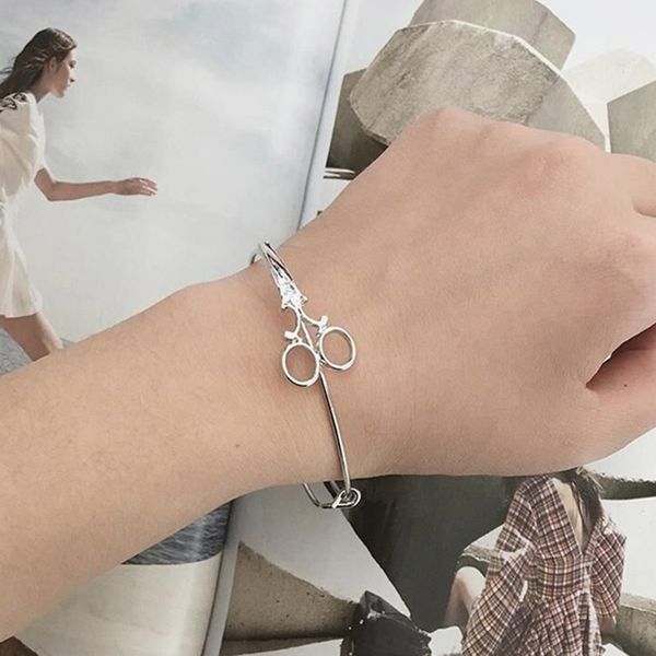 scissors bracelet for women fashion alloy jewelry lady wrist accessories decor ornament kqs8, Black
scissors bracelet for women fashion alloy jewelry lady wrist accessories decor ornament kqs8, Black