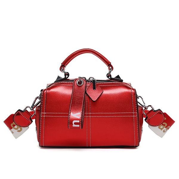 2019 new leather trendy women's bag european and american explosive shoulder bags messenger soft leather handbag bag
2019 new leather trendy women's bag european and american explosive shoulder bags messenger soft leather handbag bag
