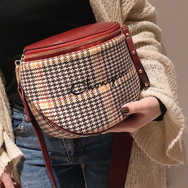 wool pure color women's handbags fashion cylindrical single shoulder messenger bags pu leather cover outdoor bags for ladies #t
wool pure color women's handbags fashion cylindrical single shoulder messenger bags pu leather cover outdoor bags for ladies #t