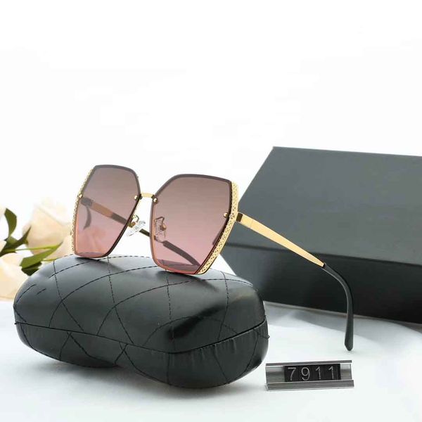 fashion designer womens sunglasses summer woman sunglasses uv400 7911 5 colors option highly quality with box
fashion designer womens sunglasses summer woman sunglasses uv400 7911 5 colors option highly quality with box