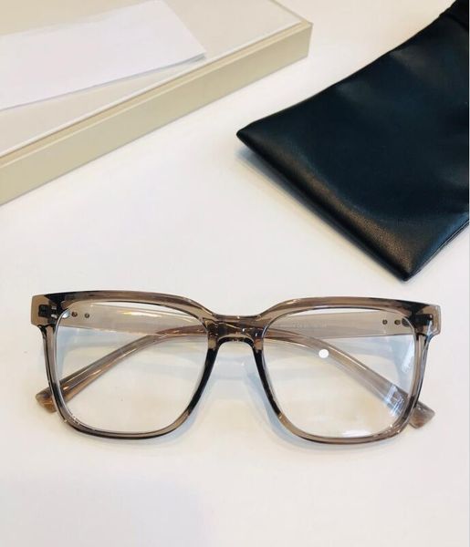 new eyeglasses frame women men eyeglass frames eyeglasses frame clear lens glasses frame oculos 00076 with box, Silver
new eyeglasses frame women men eyeglass frames eyeglasses frame clear lens glasses frame oculos 00076 with box, Silver