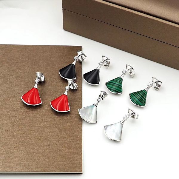 luxury designer jewelry women earrings little skirt designer earrings black white red green color diamond earrings, Golden;silver
luxury designer jewelry women earrings little skirt designer earrings black white red green color diamond earrings, Golden;silver