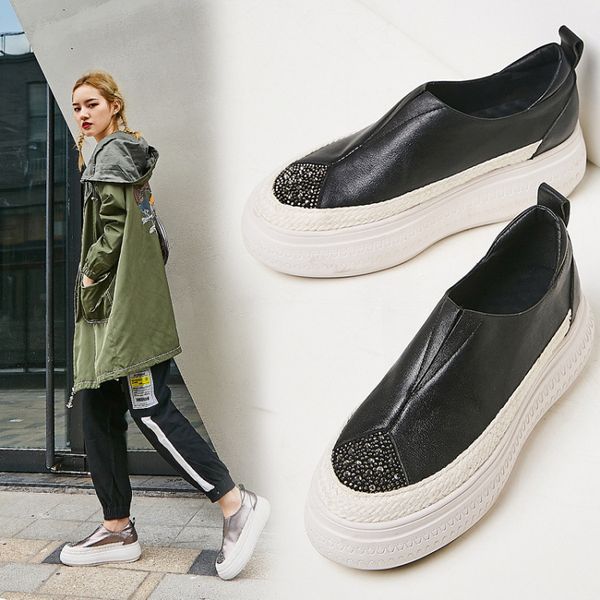 2019 spring and autumn new style genuine leather thick bottomed shoes women's versatile straw deep mouth slip-on man-made diamon, Black
2019 spring and autumn new style genuine leather thick bottomed shoes women's versatile straw deep mouth slip-on man-made diamon, Black