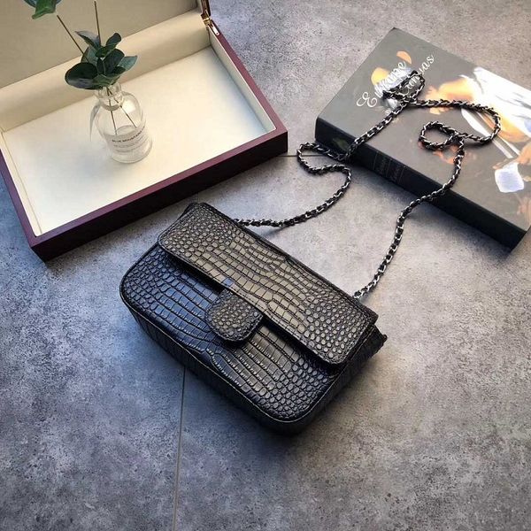 new arrival women great leather shoulder bags purse female vintage crossbody bag purse 22cm
new arrival women great leather shoulder bags purse female vintage crossbody bag purse 22cm