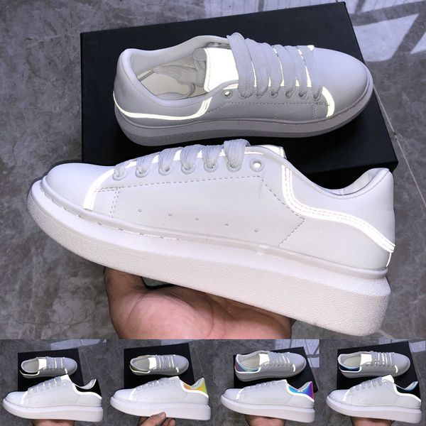 reflective golden balck velvet chaussures white golden leather platform falt designer shoes men women luxury sneakers
reflective golden balck velvet chaussures white golden leather platform falt designer shoes men women luxury sneakers