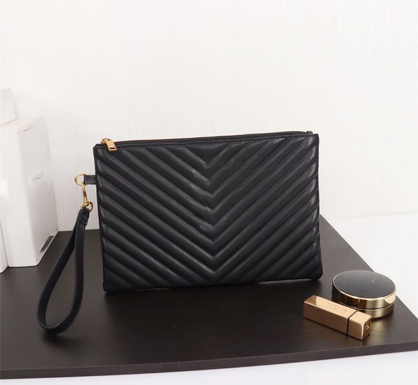 classic checkered plaids men handbag pu clutch pratical business leisure large capacity purse wallet men wallet checkerboard bag
classic checkered plaids men handbag pu clutch pratical business leisure large capacity purse wallet men wallet checkerboard bag