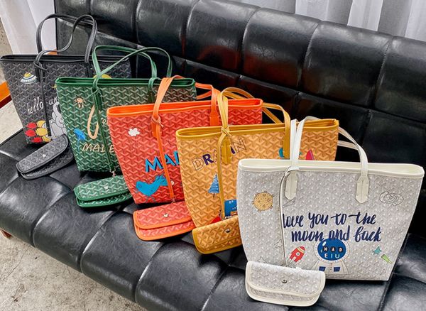 designer handbags purses fashion doodling women bags with mini lady shoulder bag portable one shoulder messenger bag new fashion
designer handbags purses fashion doodling women bags with mini lady shoulder bag portable one shoulder messenger bag new fashion