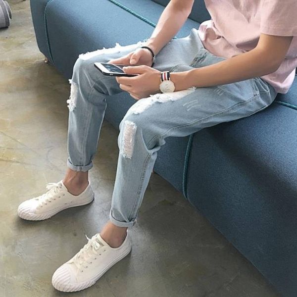 summer pants, men's version, nine-point pants 100-pair jeans, small legs students' leisure pants, seven-point pants broken holes, Blue
summer pants, men's version, nine-point pants 100-pair jeans, small legs students' leisure pants, seven-point pants broken holes, Blue