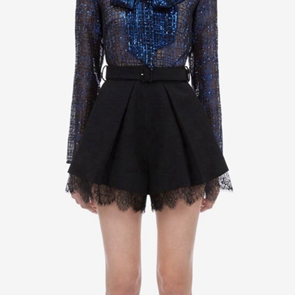 self portrait woman black shorts 2019, White;black 
self portrait woman black shorts 2019, White;black