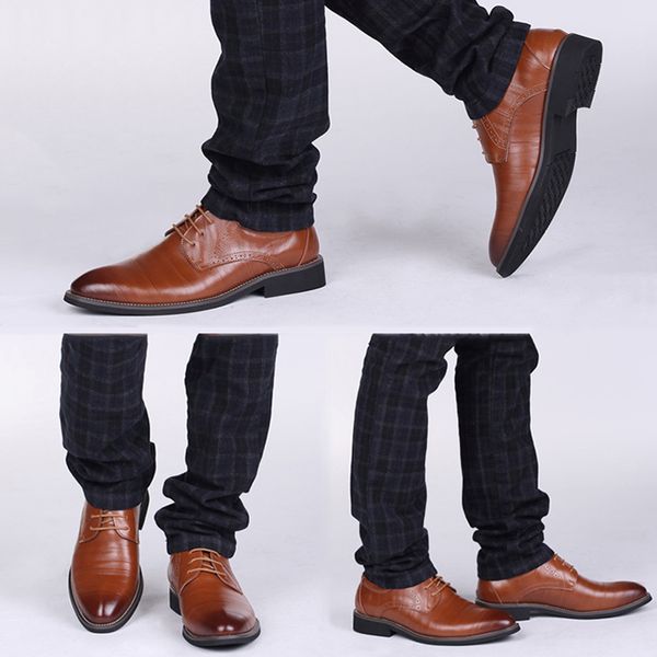 new genuine leather men brogues shoes lace-up bullock business dress men oxfords shoes male formal shoes, Black
new genuine leather men brogues shoes lace-up bullock business dress men oxfords shoes male formal shoes, Black