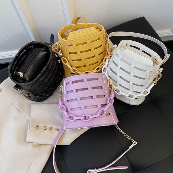 original design summer hollow bag 2020 popular new fashion women's bag joker messenger chain bucket
original design summer hollow bag 2020 popular new fashion women's bag joker messenger chain bucket