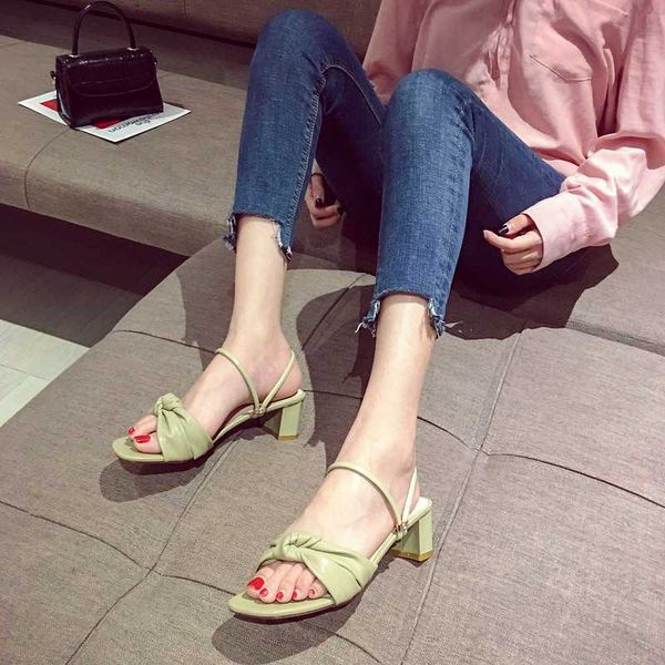beige green thick heel slippers women sandals bow open toe slippers summer open toe square heels women high heel sandals 2020, Black
beige green thick heel slippers women sandals bow open toe slippers summer open toe square heels women high heel sandals 2020, Black