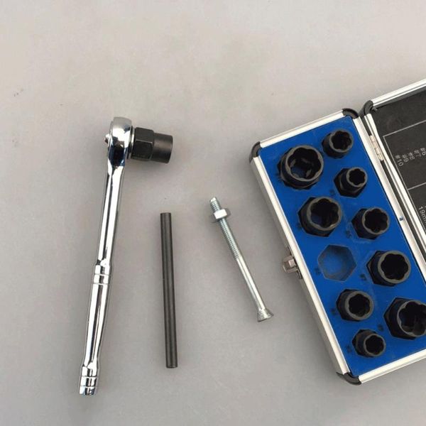 10шт поврежденные болт гайка винт remover extractor removal набор box прочные инструменты для метрической spanner или socke
10шт поврежденные болт гайка винт remover extractor removal набор box прочные инструменты для метрической spanner или socke