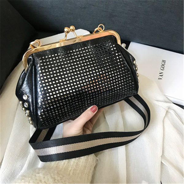 hollow out pattern crossbody bags for women 2020 fashion pu leather rhinestone shoulder messenger bag wide strap clip handbags
hollow out pattern crossbody bags for women 2020 fashion pu leather rhinestone shoulder messenger bag wide strap clip handbags