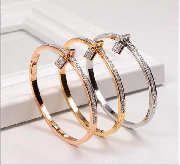 classic lock couple bracelets titanium steel diamond fashion personality men and women bracelet jewelry, Golden;silver
classic lock couple bracelets titanium steel diamond fashion personality men and women bracelet jewelry, Golden;silver