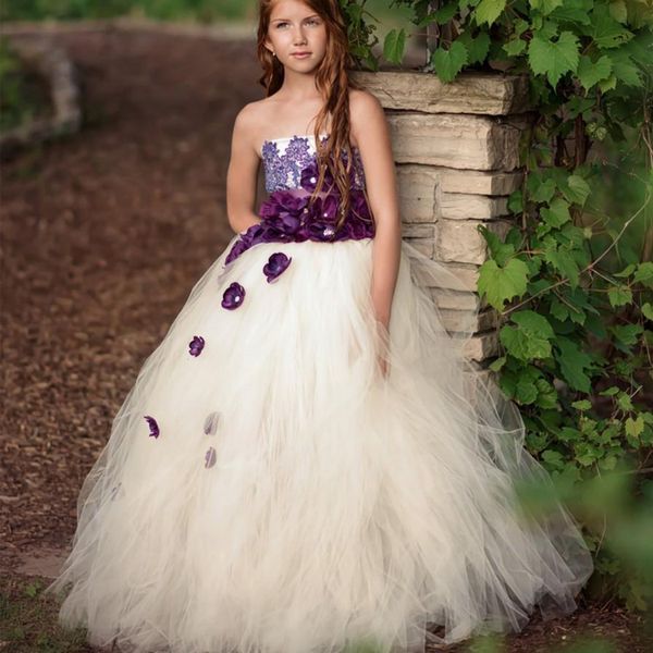 2019 fashion purple ivory flower girls dresses tulle 3d flower appliques girls pageant dress kids formal gowns for wedding, White;blue
2019 fashion purple ivory flower girls dresses tulle 3d flower appliques girls pageant dress kids formal gowns for wedding, White;blue
