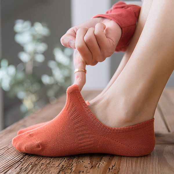 10 pair/ lot spring and summer new invisible boat socks women pure color wild socks women silicone non-slip cotton socks, Black
10 pair/ lot spring and summer new invisible boat socks women pure color wild socks women silicone non-slip cotton socks, Black