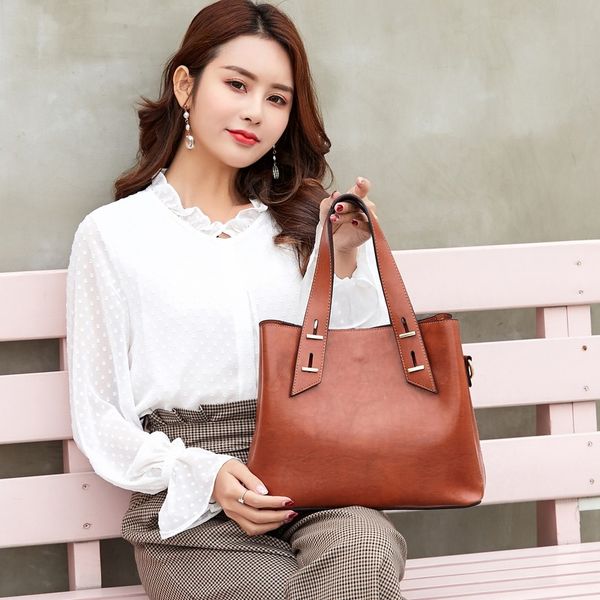 ladies new clutch fashion shoulder bags rivets korean style large capacity personality envelope bags pu leather diagonal bag
ladies new clutch fashion shoulder bags rivets korean style large capacity personality envelope bags pu leather diagonal bag