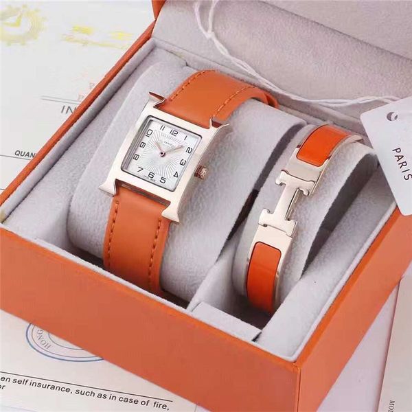 Fa hion brand 2 et women luxury watch bracelet ro e gold dre e wri twatche for lady girl water re i tant montre de luxu 2019, Slivery;brown
Fa hion brand 2 et women luxury watch bracelet ro e gold dre e wri twatche for lady girl water re i tant montre de luxu 2019, Slivery;brown