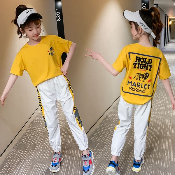 girls summer 2020 western style children's suit medium and large children's thin sports suit
girls summer 2020 western style children's suit medium and large children's thin sports suit