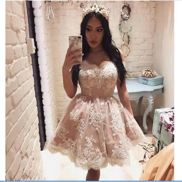new short mini ball gown homecoming dresses off shoulder white lace appliques open back puffly cocktail dress party prom gowns, Red
new short mini ball gown homecoming dresses off shoulder white lace appliques open back puffly cocktail dress party prom gowns, Red