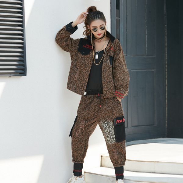 two piece dress fashion brand 2021 spring personality leopard print female large cardigan stitching slimming suit, White
two piece dress fashion brand 2021 spring personality leopard print female large cardigan stitching slimming suit, White