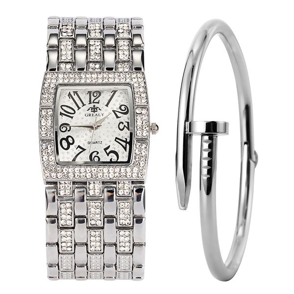 fashionable rivet bracelet female watch sets diamond watch atmosphere waterproof fashionable female, Slivery;brown
fashionable rivet bracelet female watch sets diamond watch atmosphere waterproof fashionable female, Slivery;brown