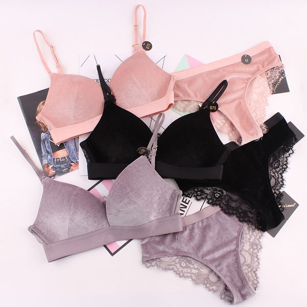 wriufred autumn and winter velvet deep v french bra set thin mold cup beauty back underwear female lingerie underpants sets, Red;black
wriufred autumn and winter velvet deep v french bra set thin mold cup beauty back underwear female lingerie underpants sets, Red;black