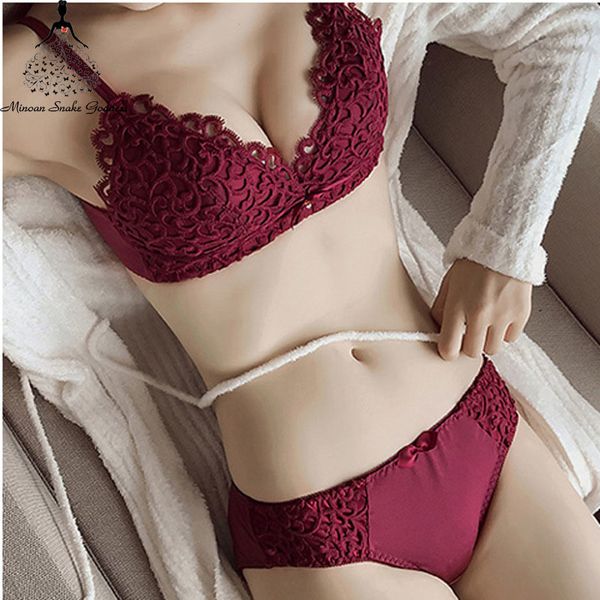 нижнее белье set push up женщина бюстгальтеры и белье установить sexy кружева бесшовные вышивки трусики и бюстгальтер бюстгальтер бюстгальте, Red;black
нижнее белье set push up женщина бюстгальтеры и белье установить sexy кружева бесшовные вышивки трусики и бюстгальтер бюстгальтер бюстгальте, Red;black