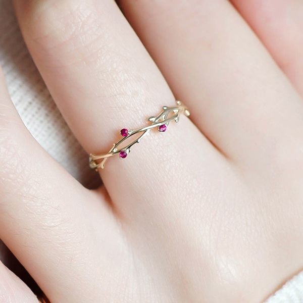 1pc creative rhinestone flower vine ring exquisite crystal rings for woman jewelary wedding engagement gifts, Slivery;golden
1pc creative rhinestone flower vine ring exquisite crystal rings for woman jewelary wedding engagement gifts, Slivery;golden