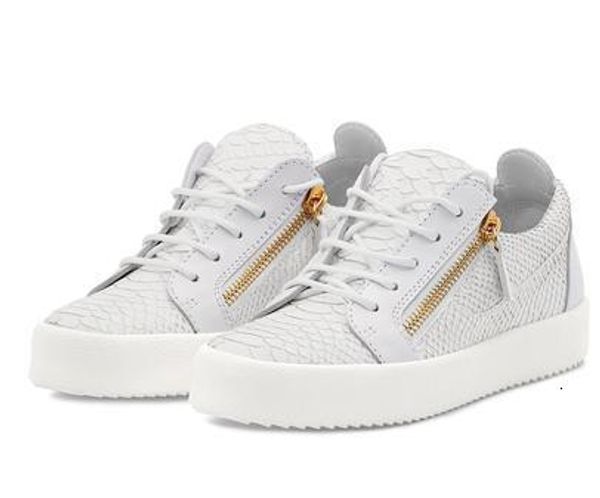 2020 new men's party fashion leather sneakers couple models leather high-studded shoes casual flat shoes red sole shoes 9721, Black
2020 new men's party fashion leather sneakers couple models leather high-studded shoes casual flat shoes red sole shoes 9721, Black