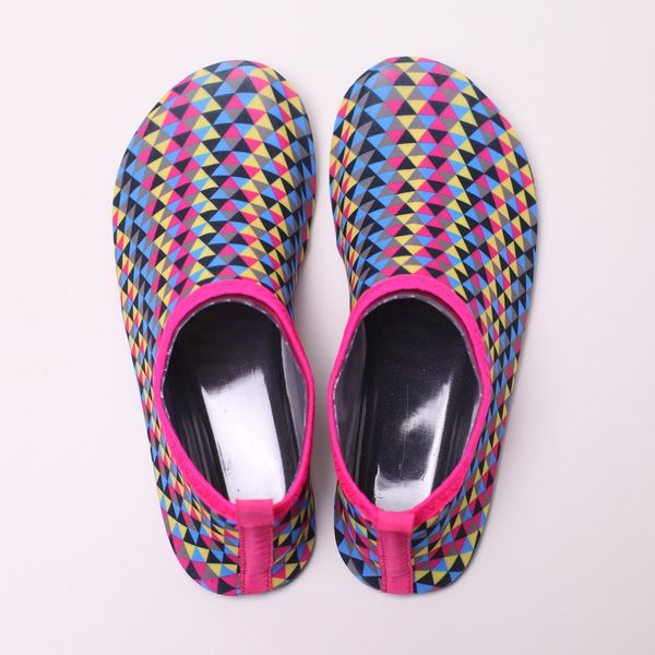 men woman beach summer outdoor wading shoes swimming slipper on surf quick-drying aqua shoes skin sock striped water shoes #xtn
men woman beach summer outdoor wading shoes swimming slipper on surf quick-drying aqua shoes skin sock striped water shoes #xtn
