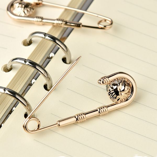 fashion trendy metal pins brooch for men jewelry lion brooch pins alloy 10 pcs/lot, Gray
fashion trendy metal pins brooch for men jewelry lion brooch pins alloy 10 pcs/lot, Gray