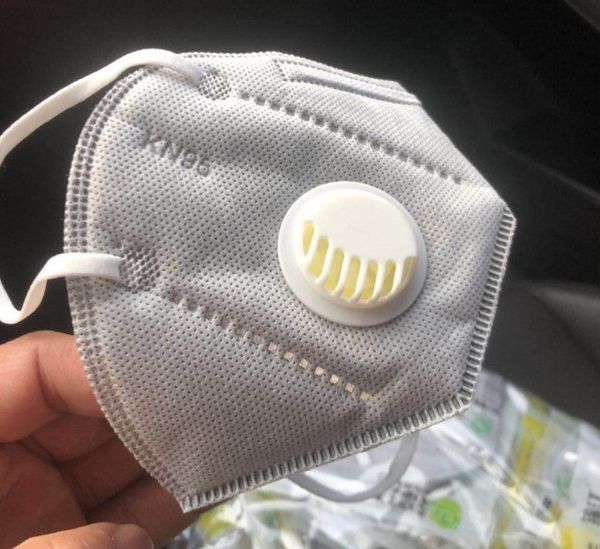 kn95 grey with breathing valve in stock masks child disposable mask antibacterial daily protection face masks ordinary 20pcs/pack
kn95 grey with breathing valve in stock masks child disposable mask antibacterial daily protection face masks ordinary 20pcs/pack