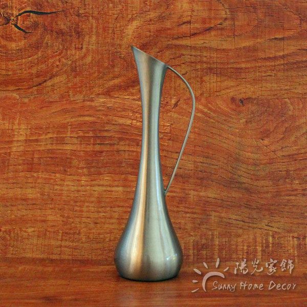 small size height 18cm vintage home decor metal vase pewter color tableart decoration crafts
small size height 18cm vintage home decor metal vase pewter color tableart decoration crafts