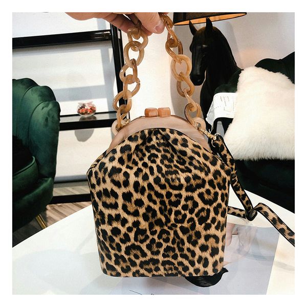 acrylic clip box handbag women designer thick acrylic chain bucket bags tote bags women clutches bolsas de mujer
acrylic clip box handbag women designer thick acrylic chain bucket bags tote bags women clutches bolsas de mujer