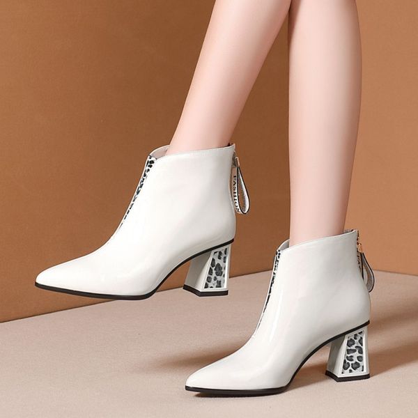 mljuese 2020 women ankle boots cow leather winter short plush black color pointed toe high heels boots women size 41
mljuese 2020 women ankle boots cow leather winter short plush black color pointed toe high heels boots women size 41