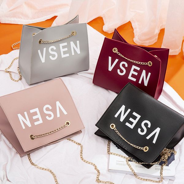 women leather shouler bag creative printing chain shoulder bag casual flap shoulder messenger tote handbags for female 2020
women leather shouler bag creative printing chain shoulder bag casual flap shoulder messenger tote handbags for female 2020