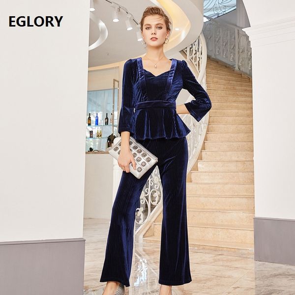 velvet tracksuit sets 2018 autumn winter fashion women square collar velour sweatshirts+flare leg velvet pant set female, Gray
velvet tracksuit sets 2018 autumn winter fashion women square collar velour sweatshirts+flare leg velvet pant set female, Gray