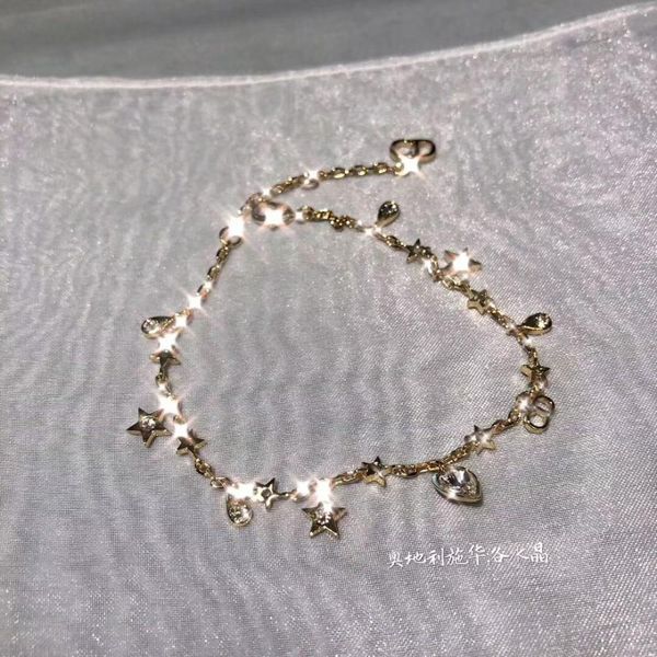 2019 latest model lady women charming link chain bracelets fashion heart-shaped crystal five-pointed star decoration, Black
2019 latest model lady women charming link chain bracelets fashion heart-shaped crystal five-pointed star decoration, Black