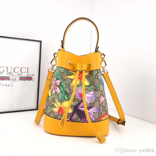 2020 fashion luxury bucket bag design single room bag luxury design handbag leather fabric fashion printing model: 550621 a125
2020 fashion luxury bucket bag design single room bag luxury design handbag leather fabric fashion printing model: 550621 a125