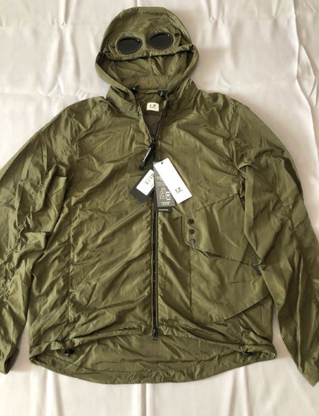 cp company куртка два стакана mens конструктора куртки металла нейлон cp ветровка мужчин верхняя одежда бег трусцой костюм размера m-xxl 2 ц, Black;brown
cp company куртка два стакана mens конструктора куртки металла нейлон cp ветровка мужчин верхняя одежда бег трусцой костюм размера m-xxl 2 ц, Black;brown