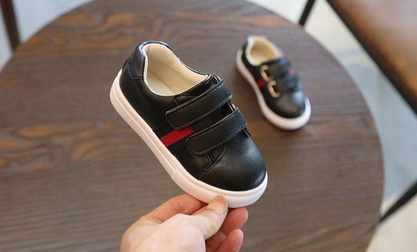 autumn new male girl sneakers korean version leisure lace boy running shoes low help climbing soft bottom sports shoes 21-25, Black
autumn new male girl sneakers korean version leisure lace boy running shoes low help climbing soft bottom sports shoes 21-25, Black