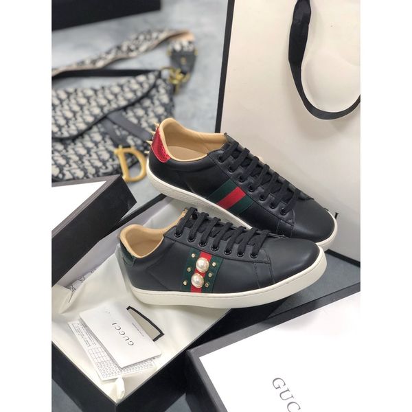 2020 new cr couple sports shoes luxury design daily casual sports shoes outdoor sports
2020 new cr couple sports shoes luxury design daily casual sports shoes outdoor sports