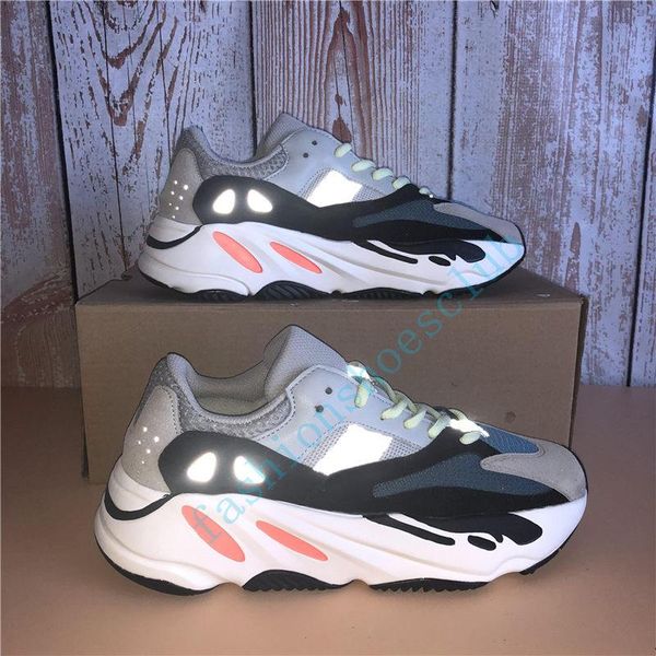 2020 carbon blue wave runner 700 kanye west outdoor shoes men women 700 v2 inertia hospital blue vanta utility black designer shoes sneakers
2020 carbon blue wave runner 700 kanye west outdoor shoes men women 700 v2 inertia hospital blue vanta utility black designer shoes sneakers